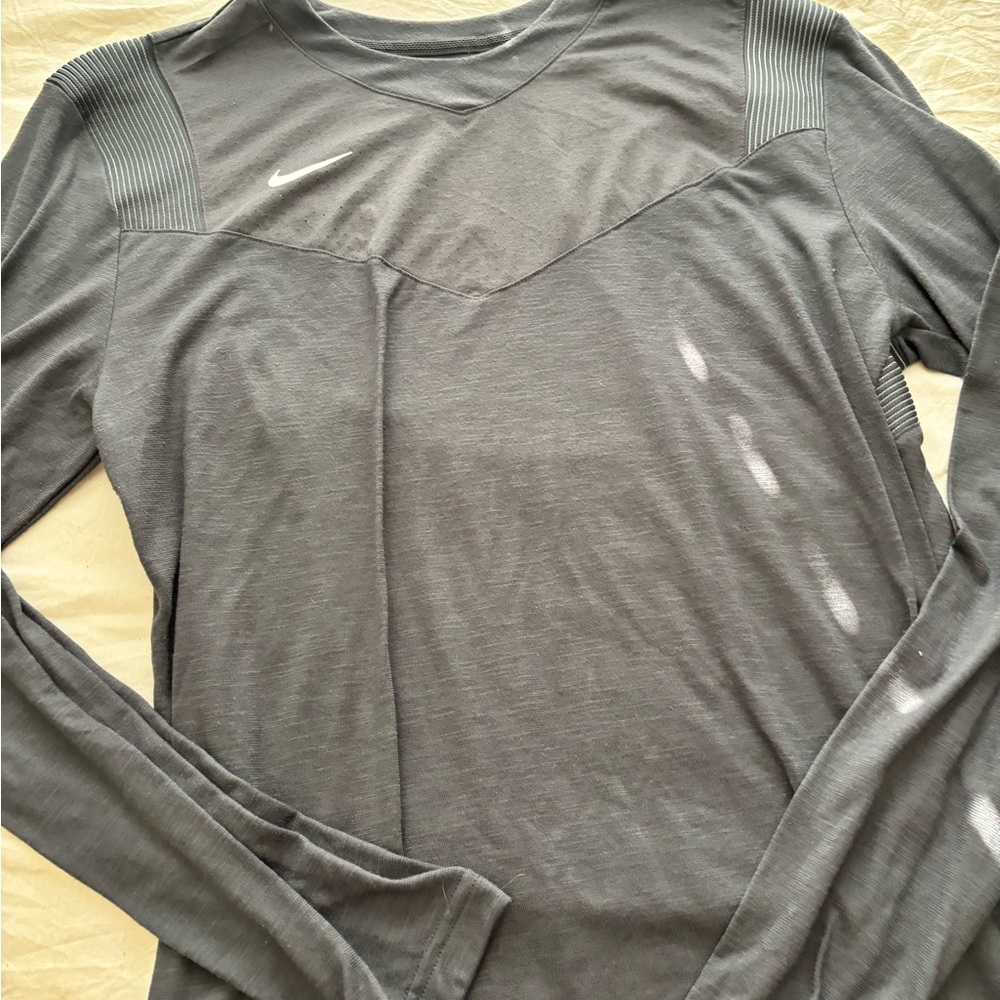 Nike Gray Long Sleeve Shirt